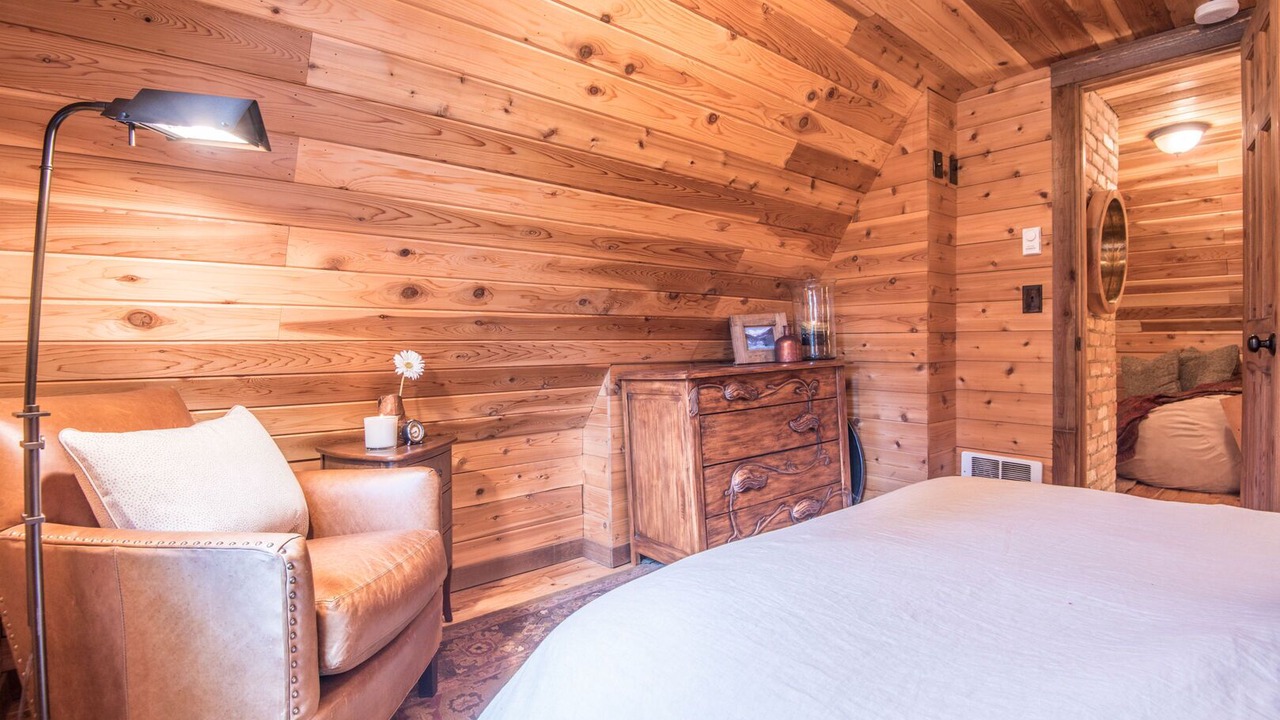 Photo of Bedroom in Sundance