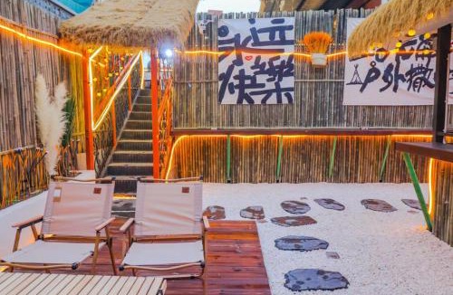 Muslim Quarter Hostel | Xi'an Sky Garden Rooftop Social Hostel - Steps from Bell Tower & Food St - 24H Front Desk - EnglishFriendly