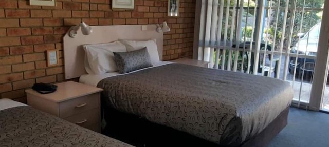 Balnarring Village Motor Inn in Balnarring