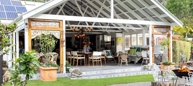 Noosa Valley Manor B&B Retreat in Doonan