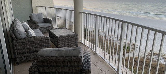Long Beach Resort 1-Bedroom Condo Includes 2 Seasonal Beach Chairs with Umbrella in Panama City Beach