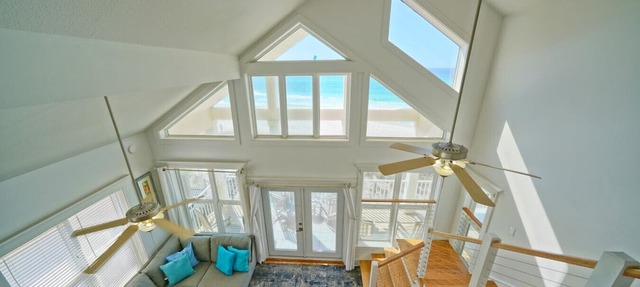 Villa Rosemary - Shared Pool & Tennis, Sleeps 18! in Panama City Beach