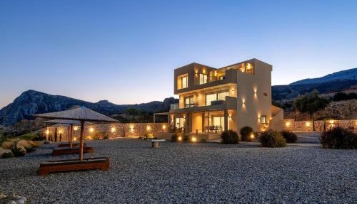 Aquamarine Luxury Suites - Stegna - Beachfront, Jacuzzi , Smart Home, Great View in Archangelos